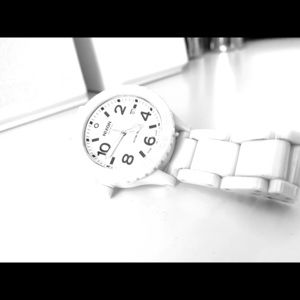 Nixon 42-20 Ceramic Swiss Timepiece